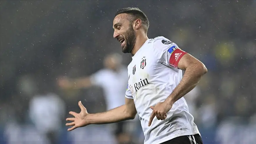 Beşiktaş'ın golcüsü Cenk Tosun "100'ler kulübü"ne girdi 