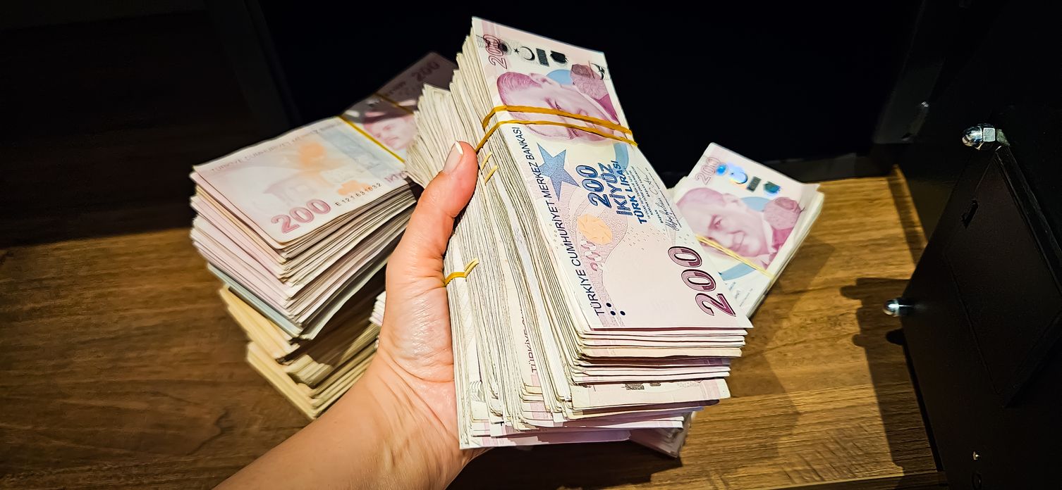 Mevduatta 12 trilyon lira var