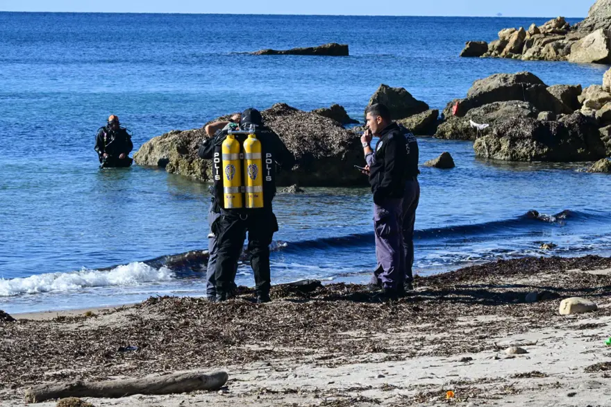 Çeşme açıklarında göçmen faciası | 5 göçmen yaşamını yitirdi,2 göçmeni arama çalışmaları sürüyor 2