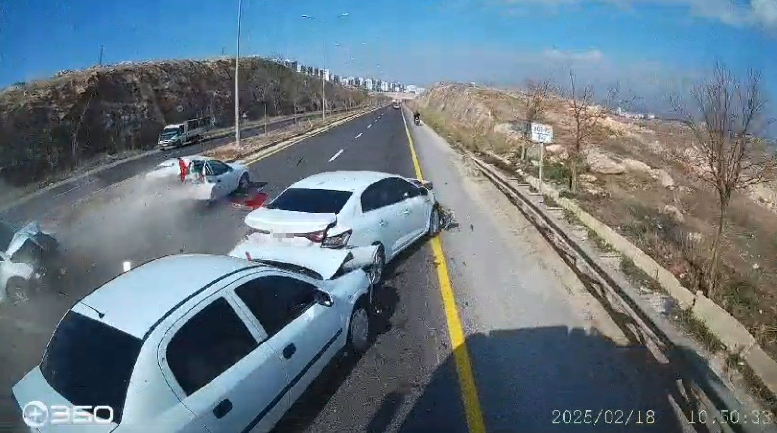 Dört otomobilin karıştığı zincirleme kazada yedi yaralı
