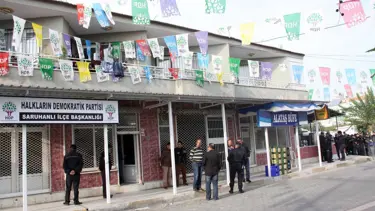 Manisa’da HDP binasına operasyon