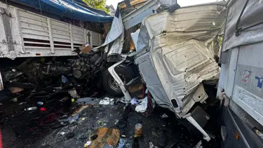 Adana'da üç TIR birbirine girdi: Ölü ve yaralılar var