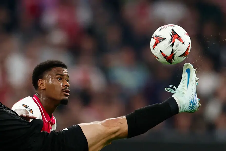 Beşiktaş, Hollanda'da farklı kaybetti 12