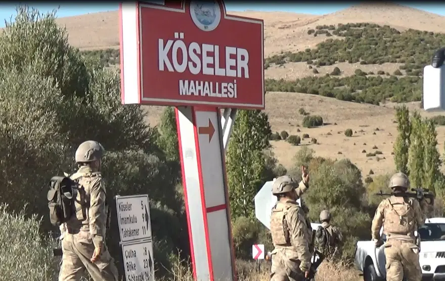 18 FARKLI İLDEN BİN KİŞİLİK ÖZEL EKİP 4 18 FARKLI İLDEN BİN KİŞİLİK ÖZEL EKİP 4
