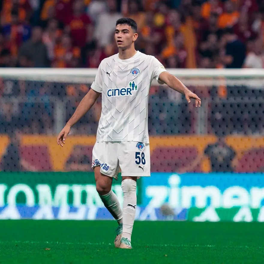 KASIMPAŞA'NIN ALEYHİNE 8 PENALTI VERİLDİ 5 KASIMPAŞA'NIN ALEYHİNE 8 PENALTI VERİLDİ 5