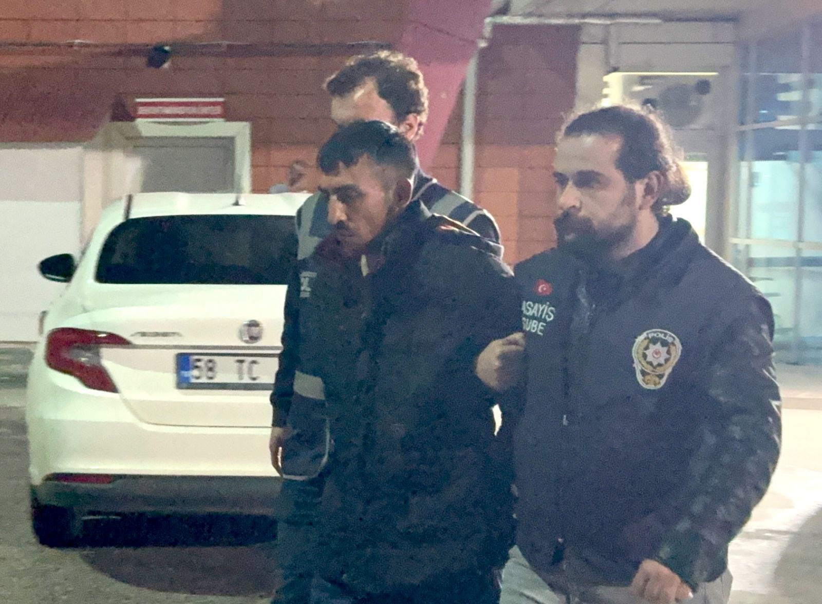 Melisa ve Umutcan kardeşler katledildi: Sivas'taki vahşette tırnak savunması