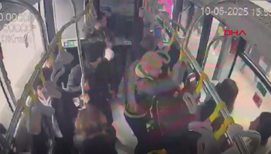 Beylikdüzü'ndeki metrobüs kazası araç içi kamerasında