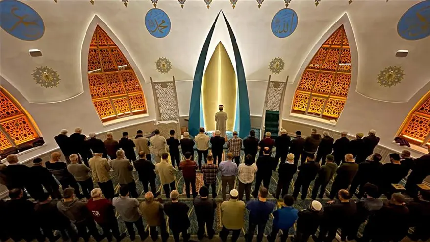 İSTANBUL-ANKARA VE İZMİR BAYRAM NAMAZI SAATLERİ 1