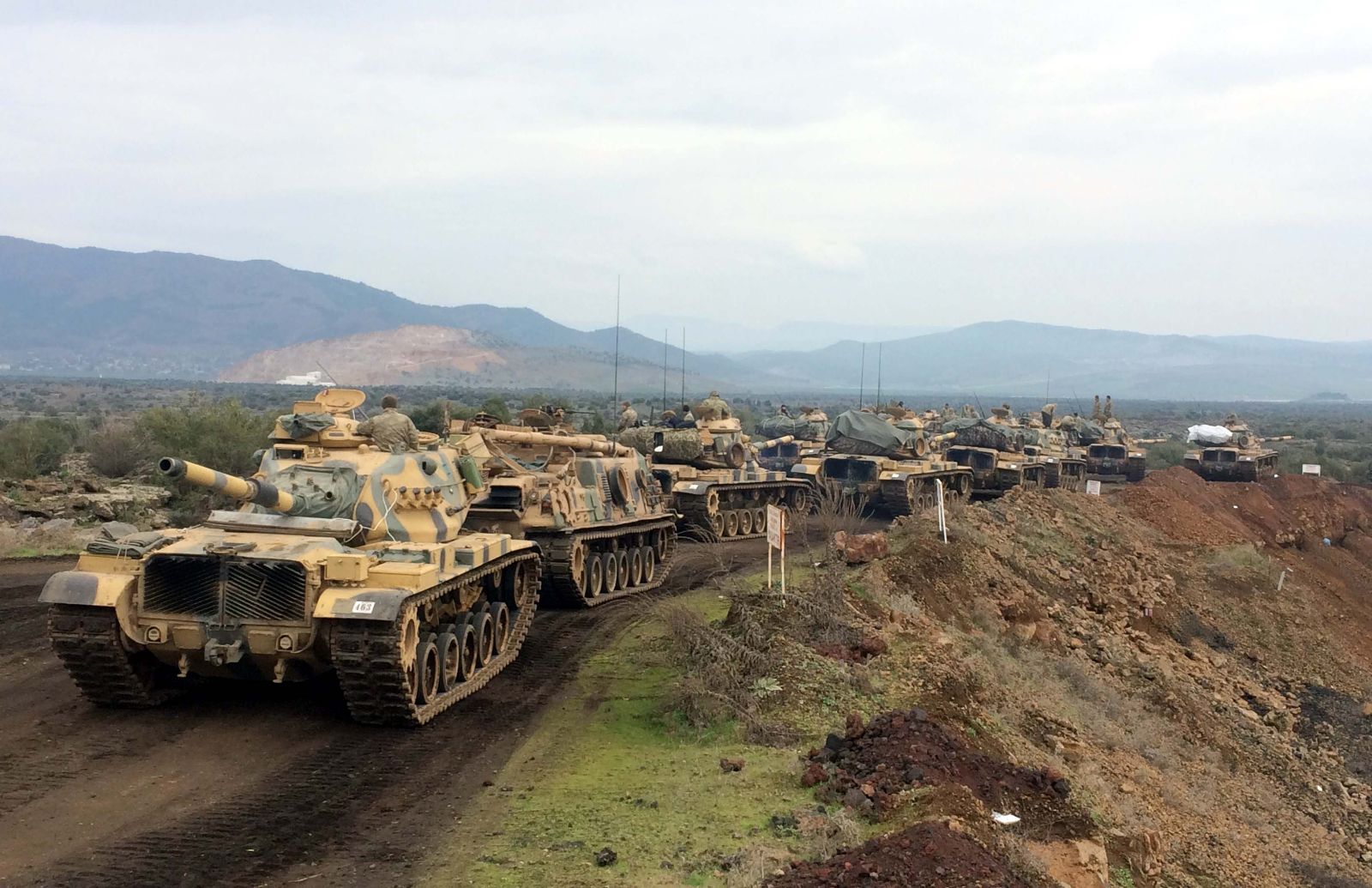 TSK: En az 260 terörist etkisiz hale getirildi (Zeytin Dalı Harekatı'nda 5'inci gün)