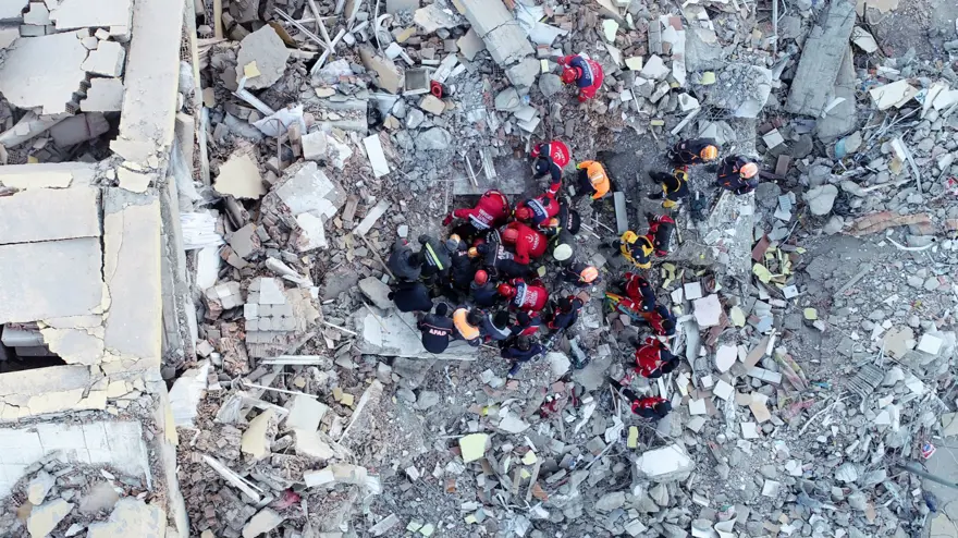 Elazığ'da 6,8'lik deprem (Bölgeden son fotoğraflar) 6