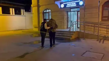 İstanbul'da genç kıza durakta sözlü taciz: Şüpheli yakalandı