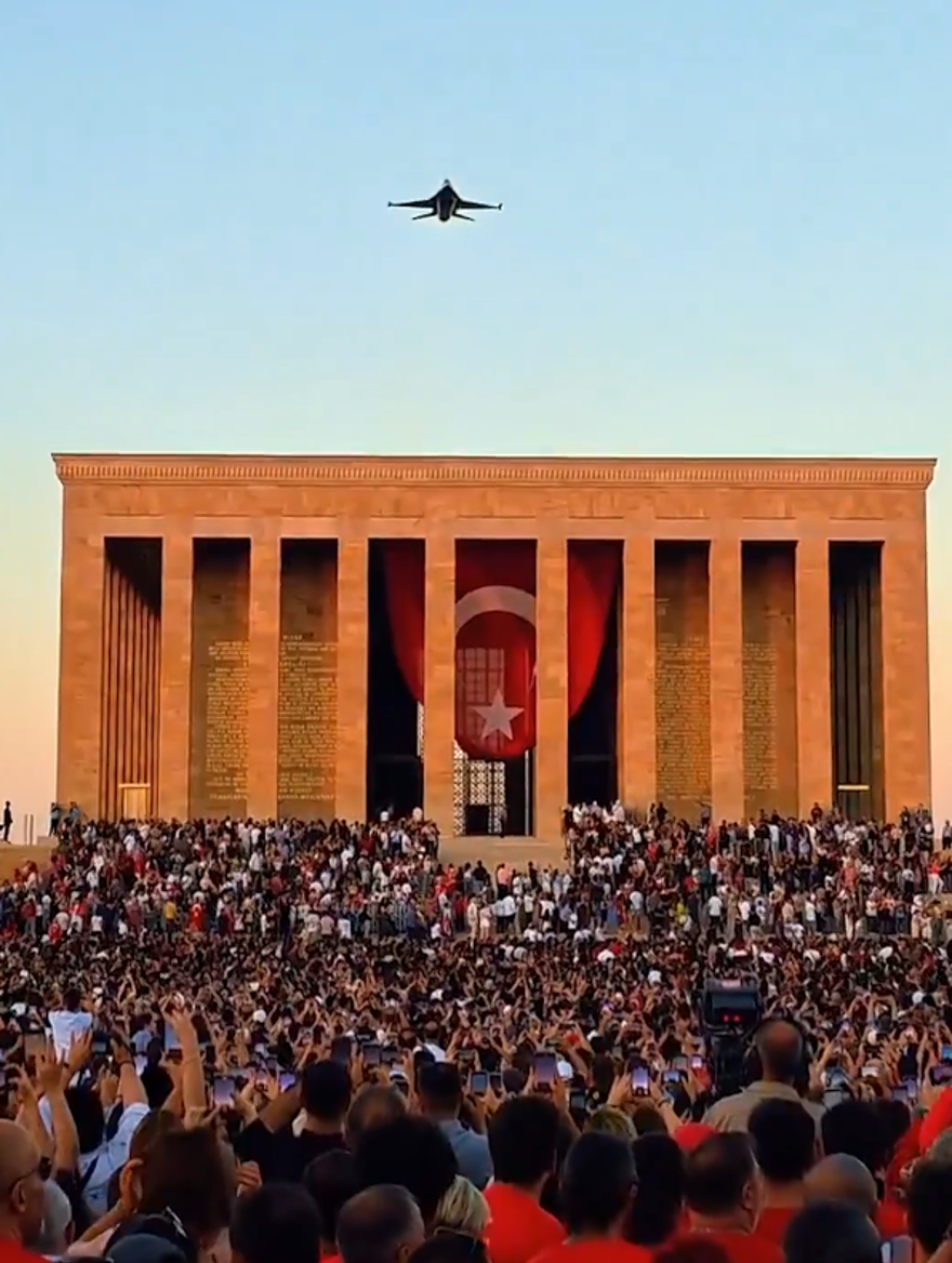 SOLOTÜRK'ün gözünden Anıtkabir: "İstikbal göklerdedir, ne mutlu Türküm diyene" 4