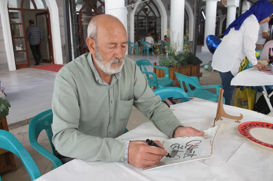13 yaşındaki Yusufcan sanatıyla yaşıtlarına örnek oluyor: Babasının izinden gitti 2 13 yaşındaki Yusufcan sanatıyla yaşıtlarına örnek oluyor: Babasının izinden gitti 2
