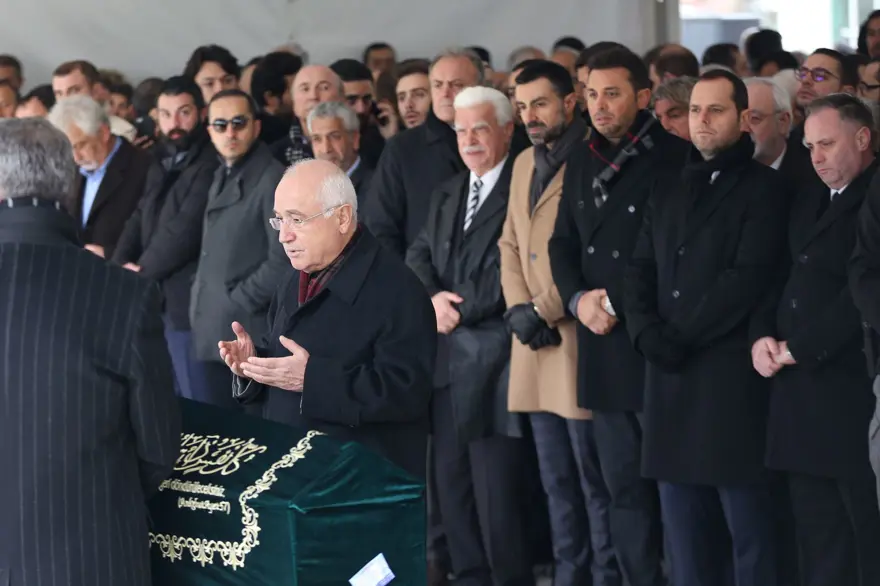 Yavuz Yılmaz son yolculuğuna uğurlandı 94 Yavuz Yılmaz son yolculuğuna uğurlandı 94