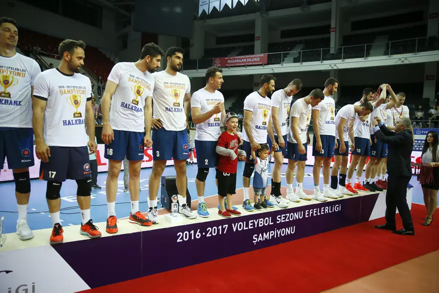 Kadınların ardından erkeklerde de özlenen tablo! 4 Kadınların ardından erkeklerde de özlenen tablo! 4