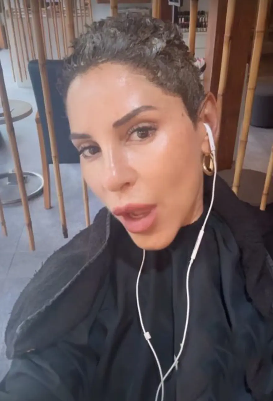 Meme kanseriyle mücadele eden Irmak Ünal kuaförden paylaştı 3 Meme kanseriyle mücadele eden Irmak Ünal kuaförden paylaştı 3