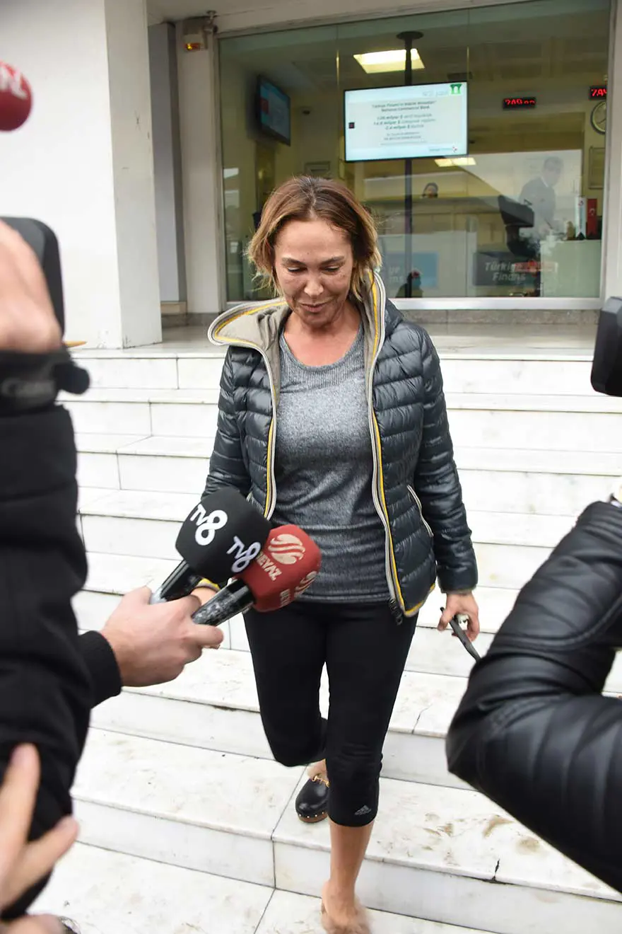 Hülya Avşar'ın ilk konuğu Acun Ilıcalı 1