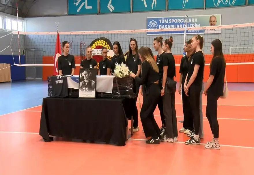 CENAZESİ ÜLKESİNE GÖNDERİLDİ 4