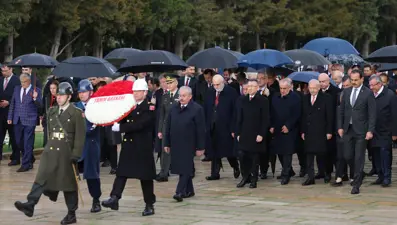 Devlet erkanından Anıtkabir ziyareti