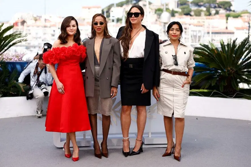 CANNES'DAN ÖDÜLLE AYRILDI 1 CANNES'DAN ÖDÜLLE AYRILDI 1