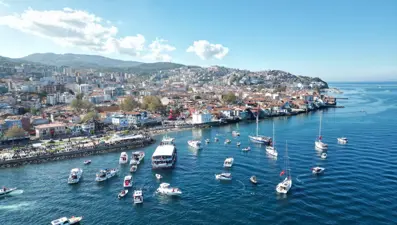 Denizde 29 Ekim korteji