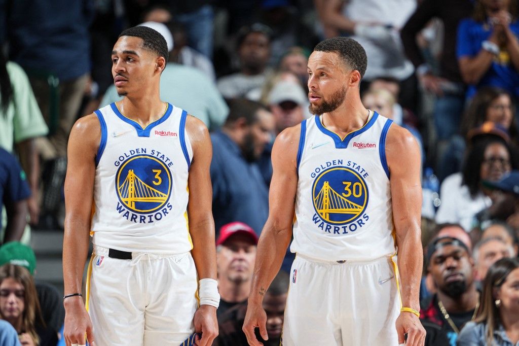 Golden State Warriors NBA finaline bir maç uzaklıkta