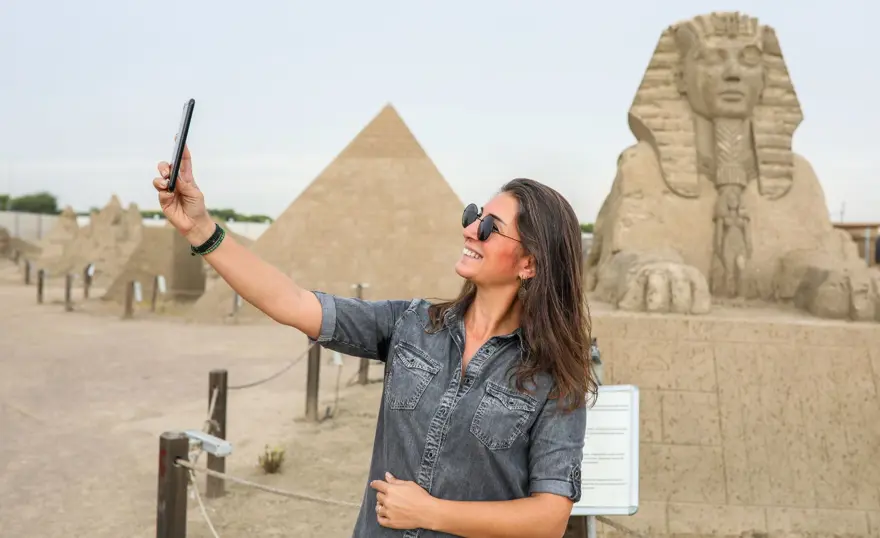 5 yıldır ayakta olan kumdan Keops Piramidi, Guinness'e aday 3