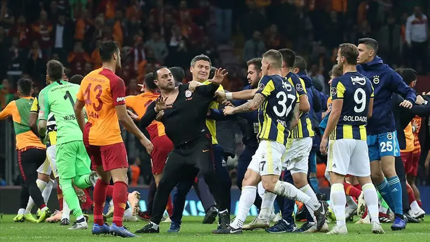 Galatasaray ve Fenerbahçe'ye ceza yağdı: 15 sezonda oynanan 36 derbide ağır fatura! 
