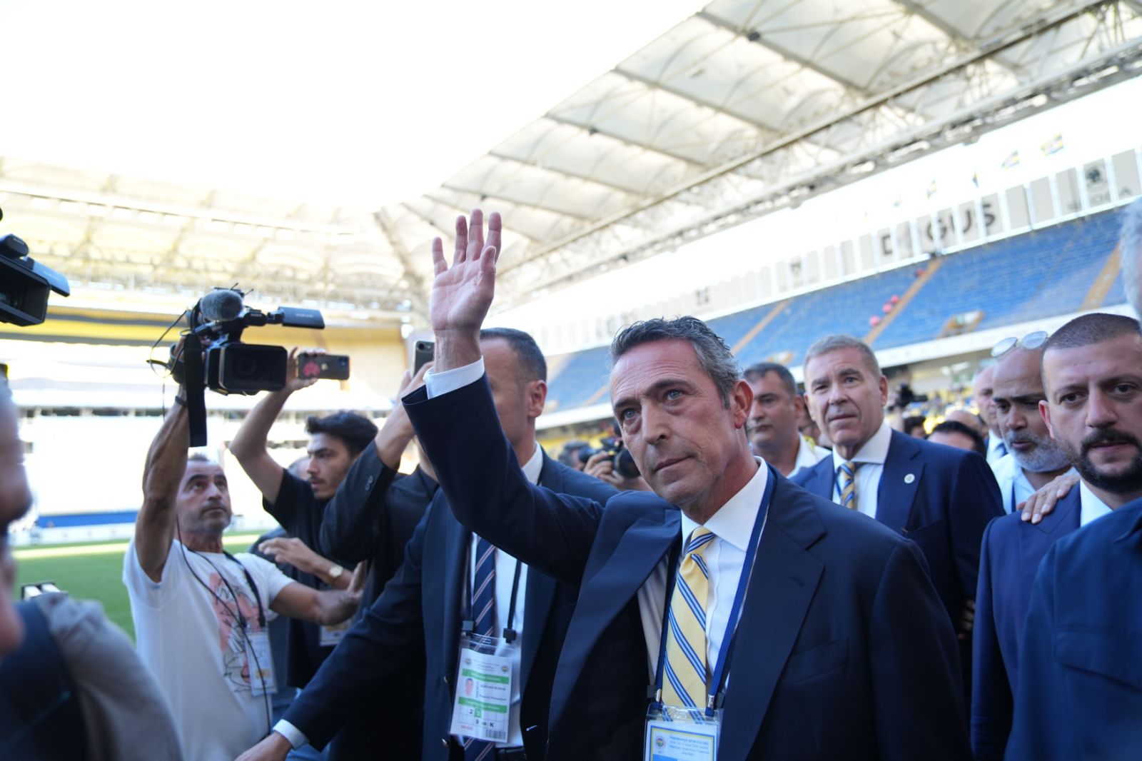 Ali Koç'tan veda mesajı: Her zaman Fenerbahçe'nin emrinde olacağım