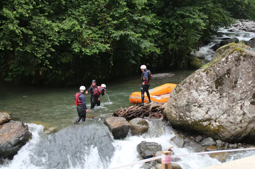 Türkiye'de yeni bir rafting parkuru açıldı: Rize Tunca Vadisi 10 Türkiye'de yeni bir rafting parkuru açıldı: Rize Tunca Vadisi 10