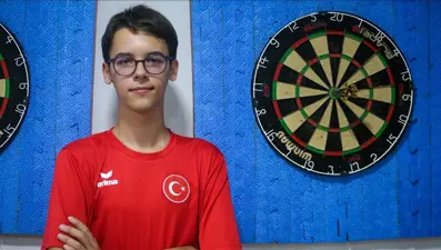 Milli dartçı Toprak, Avrupa arenasında büyüklerde hedefi 12'den vurmayı hedefliyor