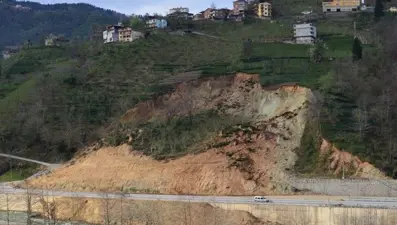Doğu Karadeniz'de çığ ve heyelan tehdidi