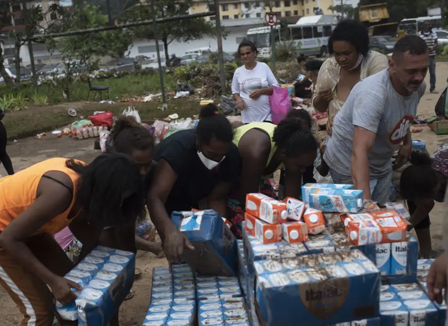 Brezilya’daki sel felaketinde ölenlerin sayısı 104’e çıktı 32 Brezilya’daki sel felaketinde ölenlerin sayısı 104’e çıktı 32