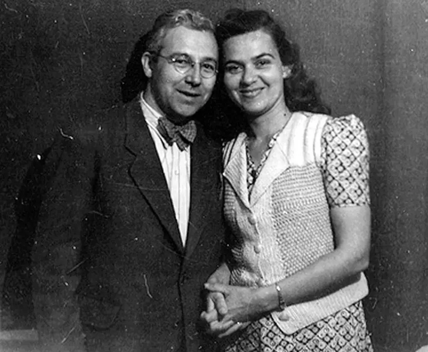 İran'dan Kürk Mantolu Madonna çevirisine sansür 8