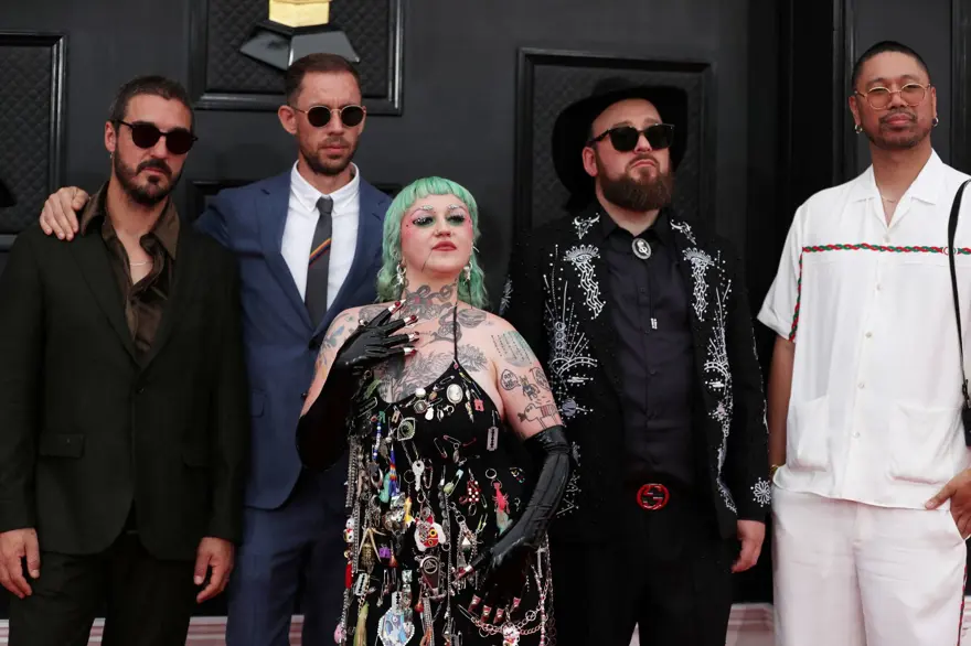 2022 Grammy Ödülleri'nde kırmızı halı şıklığı 45