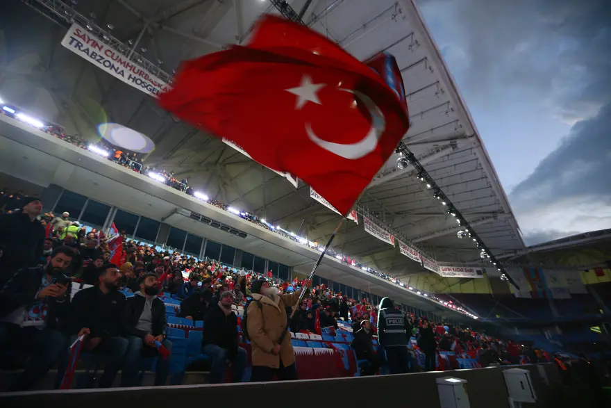 Şenol Güneş Stadı düzenlenen törenle açıldı 24