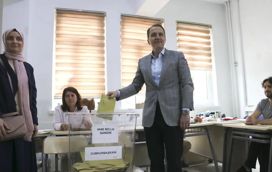 Cumhurbaşkanı adayları ve liderler oylarını kullanıyor 11