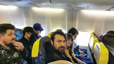 Halil Sezai'den maske paylaşımı: Ya niye ya niye?