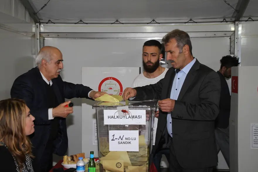 Yurt dışında oy verme işlemi sona erdi 4
