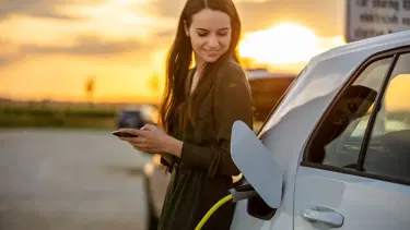 İtalya'dan elektrikli araç alacaklara 6 bin euro destek
