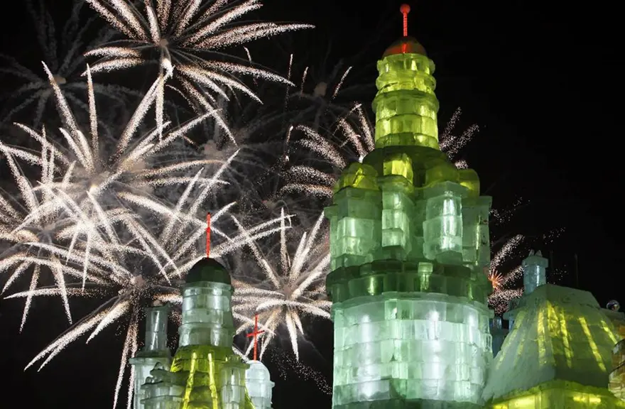 Çin'de buz festivali Çin'de buz festivali