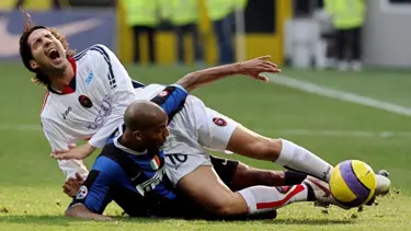 Eski futbolcu Andrea Capone otel odasında ölü bulundu