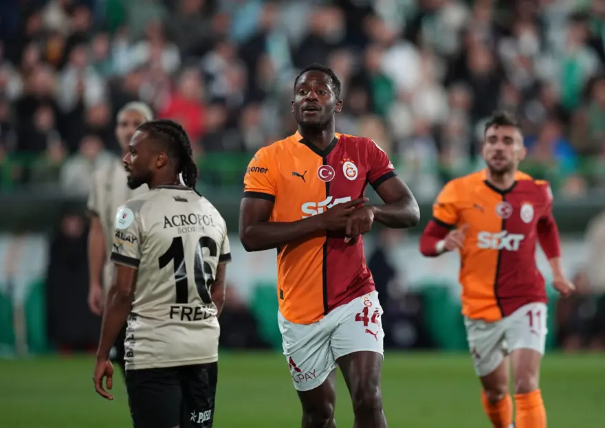 AZ ALKMAAR, HOLLANDA LİGİ'NDE 6. SIRADA 5