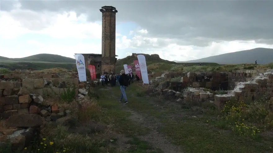 UNESCO listesindeki Anadolu'nun ilk Türk camisi Menuçehr Camii restore edilecek 3