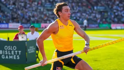 Dünya rekorunu 12. kez kırdı