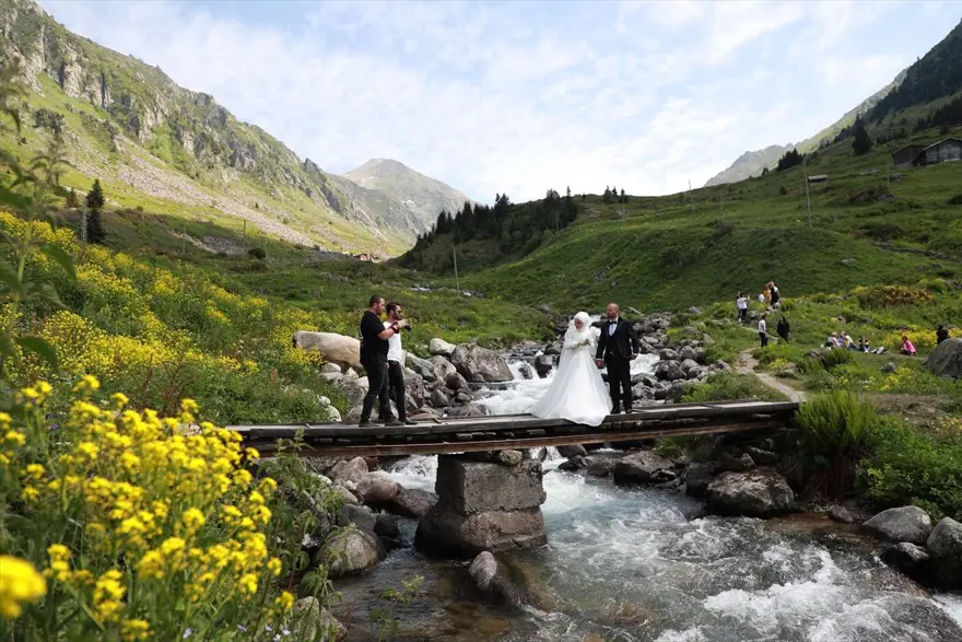 Karadeniz'in yeni gözdesi 'Elevit Yaylası' ziyaretçilerine nefes oluyor 13