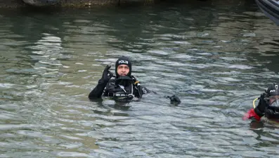 Denizin dibinden çıktı: Plastik şişe, cam, araba lastiği...