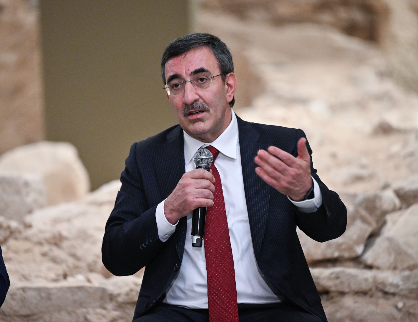 Cumhurbaşkanı Yardımcısı Yılmaz: Kadınsız kalkınma da demokrasi de yarım kalır