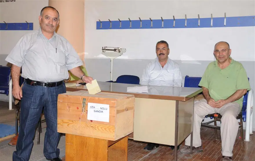 Türkiye sandık başındaydı 24