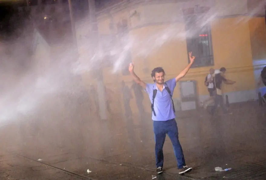 Taksim'de gerginlik 40